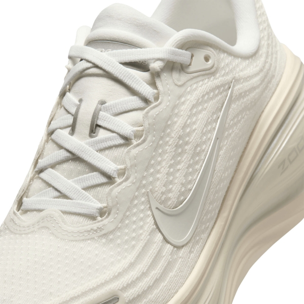 Nike Vomero Plus ESS - Summit White/Chalk/Phantom/Pure Platinum