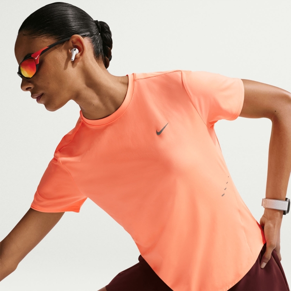 Nike Swift Camiseta - Orange Pulse/Reflective Silver