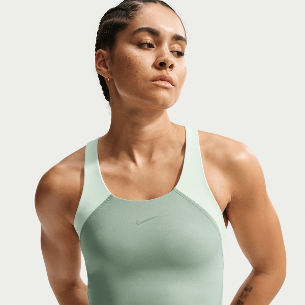 Nike Tempo Top - Barely Green/Steam