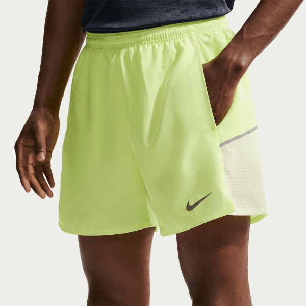 Pantaloncino Running Uomo Nike Miler 2 in 1 5in Pantaloncini  Volt Ice/Barely Volt/Reflective Silver IF2044737