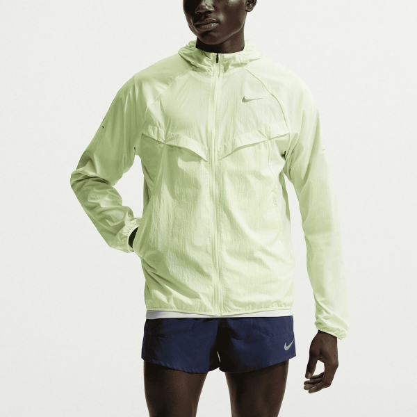 Giacca Running Uomo Nike DriFIT UV Stride Giacca  Barely Volt/Reflective Silver HV4548737