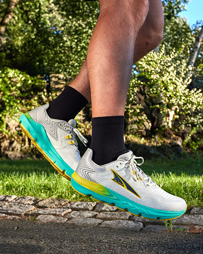 Altra Provision 7