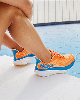 Hoka Clifton 9