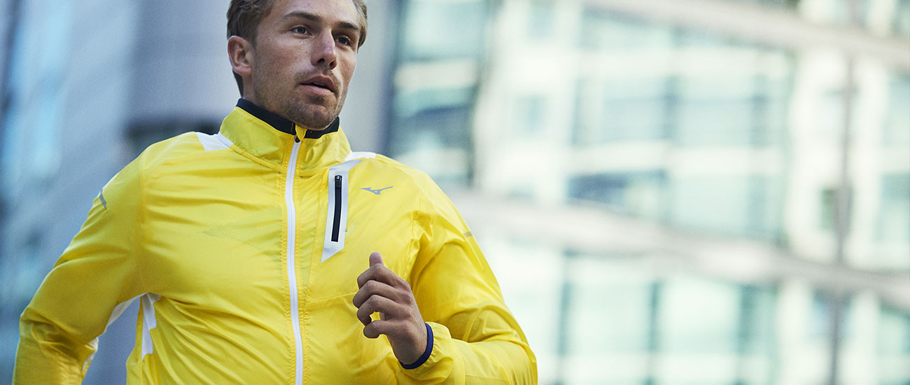 abbigliamento corsa mizuno