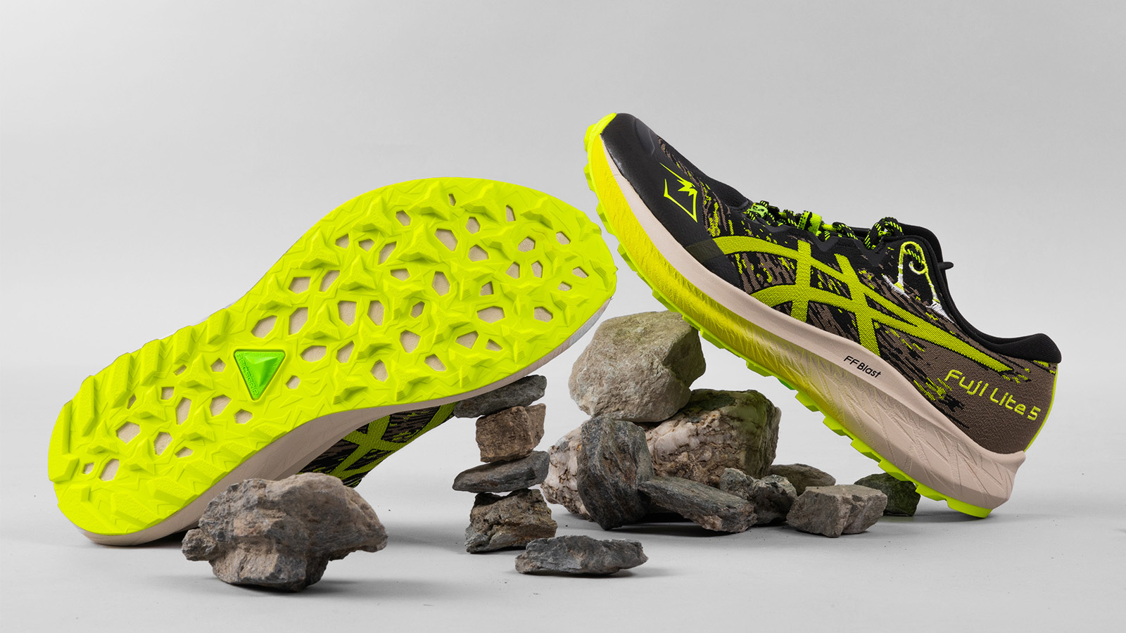 Asics Fuji Lite 5
