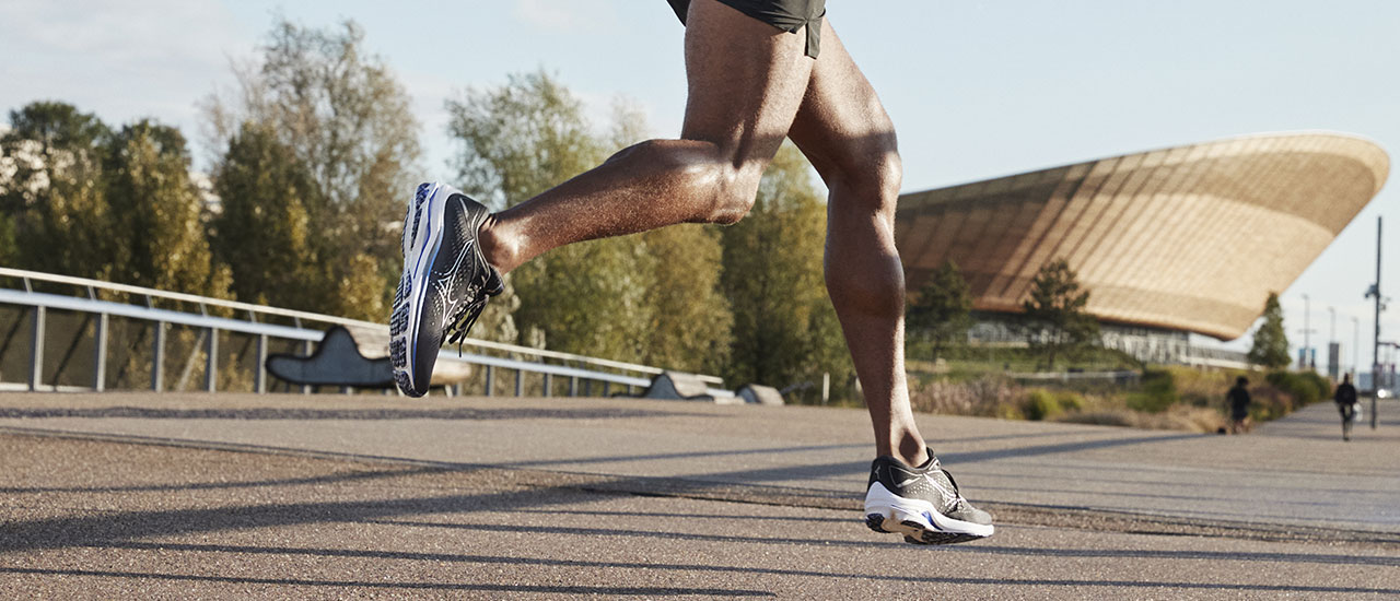 abbigliamento running mizuno