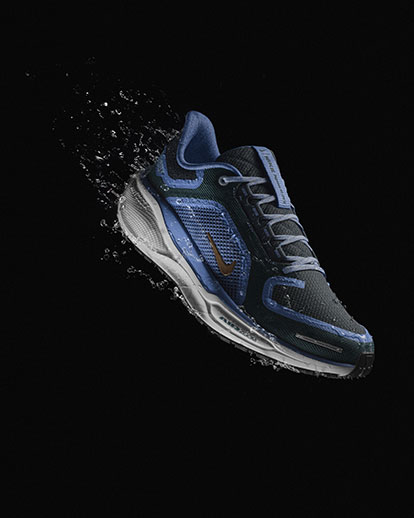 Rain? Keep running
with Nike Pegasus 41 GTX