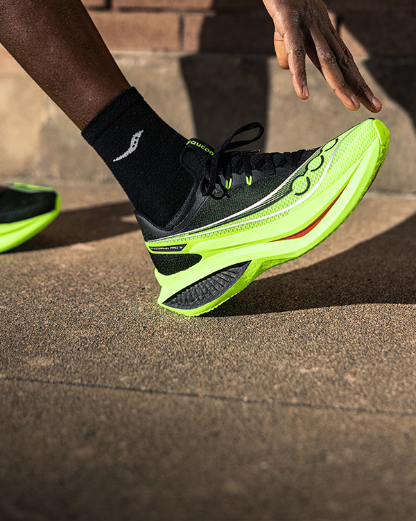 High-performance and aggressive
Saucony Endorphin Pro 5